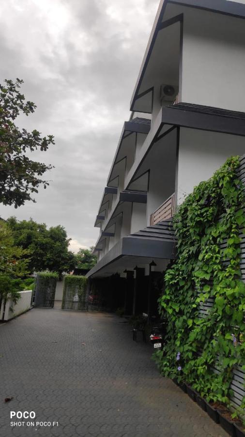 Emperor-Hotel Rachana Continental Pvt Ltd Kizhake Chālakudi Exteriér fotografie