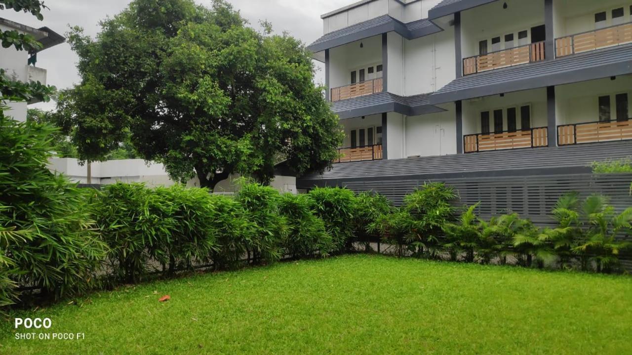 Emperor-Hotel Rachana Continental Pvt Ltd Kizhake Chālakudi Exteriér fotografie