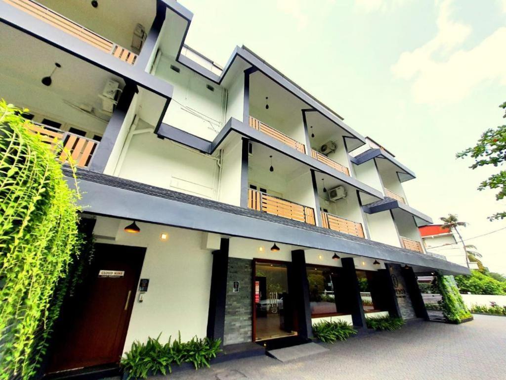 Emperor-Hotel Rachana Continental Pvt Ltd Kizhake Chālakudi Exteriér fotografie