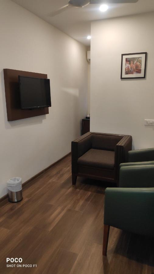 Emperor-Hotel Rachana Continental Pvt Ltd Kizhake Chālakudi Exteriér fotografie