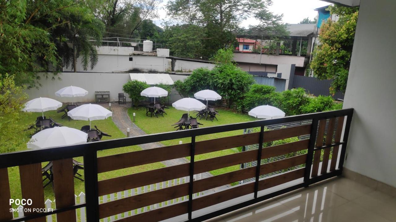 Emperor-Hotel Rachana Continental Pvt Ltd Kizhake Chālakudi Exteriér fotografie